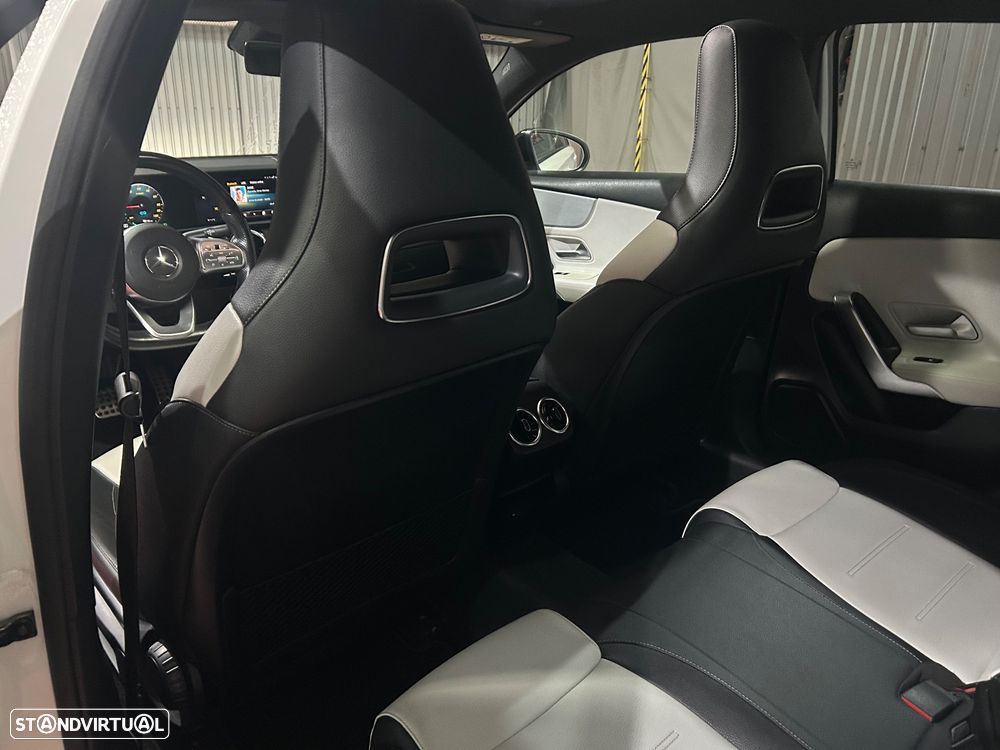 Mercedes-Benz A 250 - 12