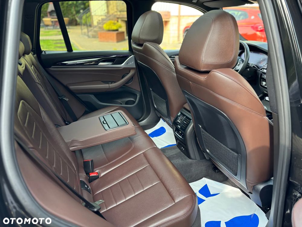 BMW X3 sDrive18d xLine sport - 14