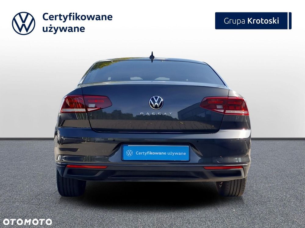 Volkswagen Passat - 5