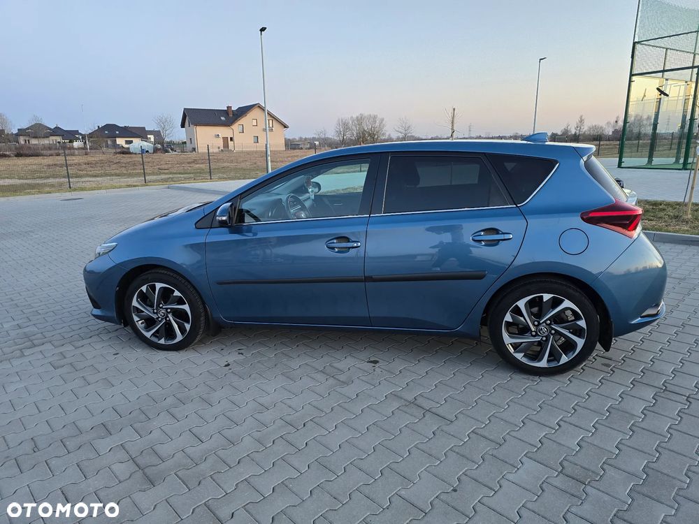 Toyota Auris 1.6 Premium Comfort - 13