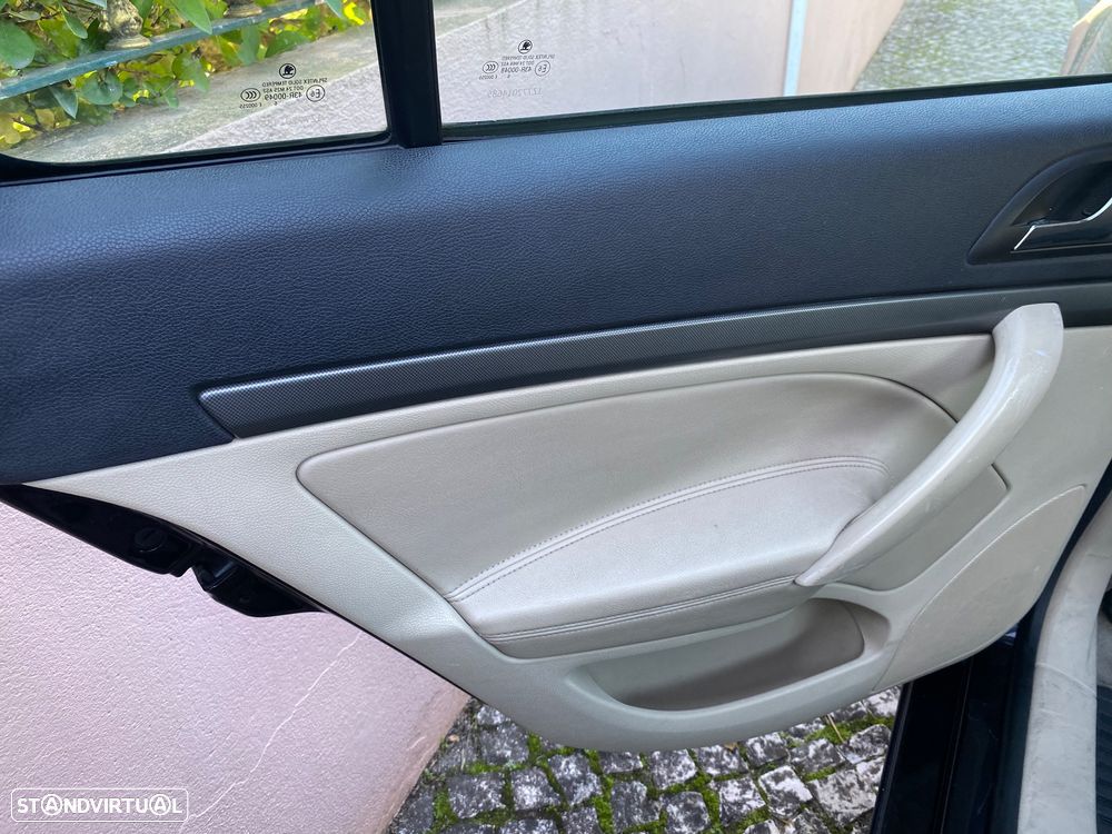 Skoda Octavia Break 2.0 TDI Sport DSG - 13