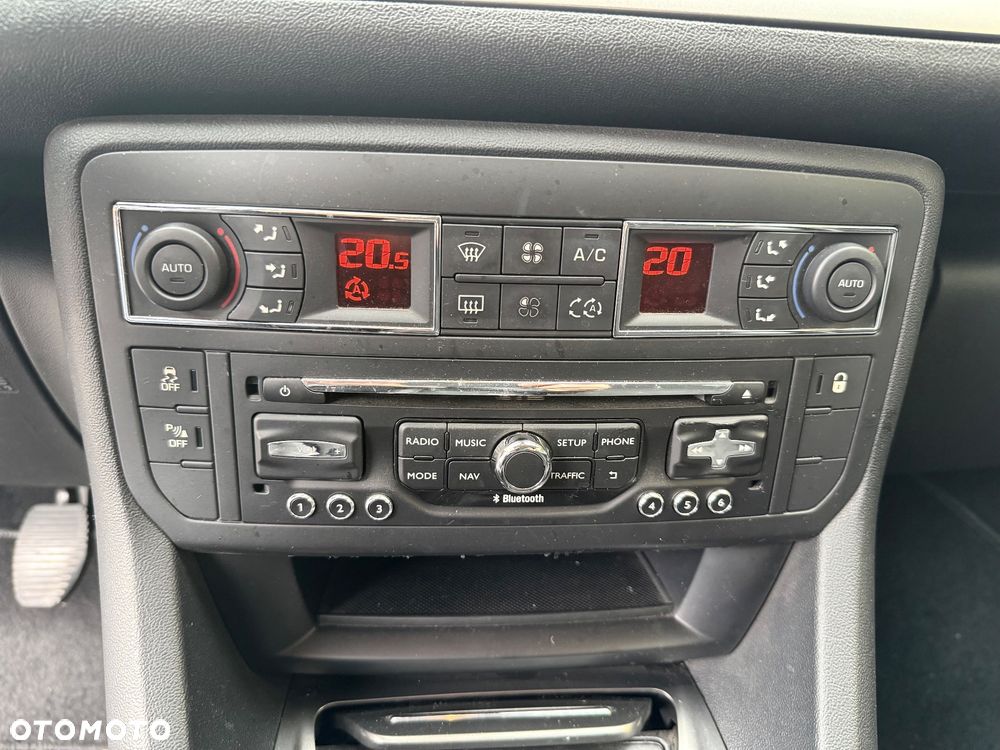 Citroën C5 2.0 HDi Exclusive - 24