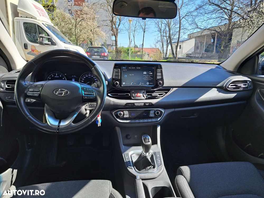 Hyundai i30 1.5 Pure - 30