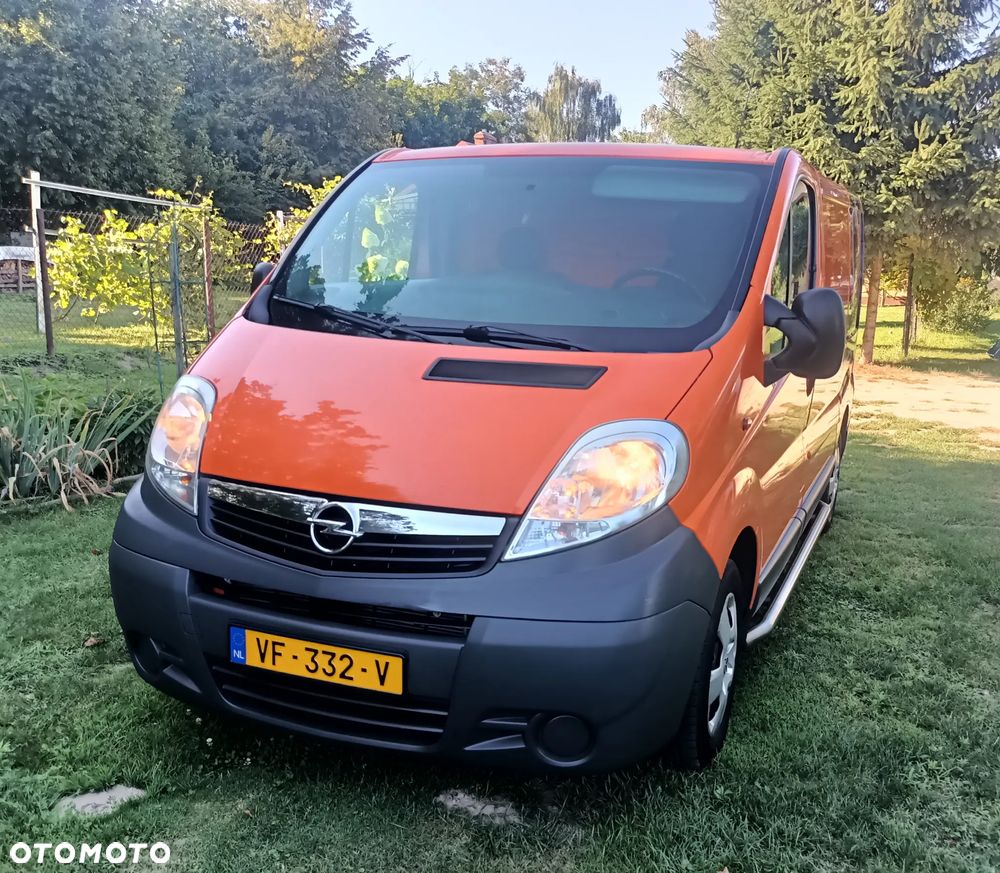 Opel Vivaro - 11
