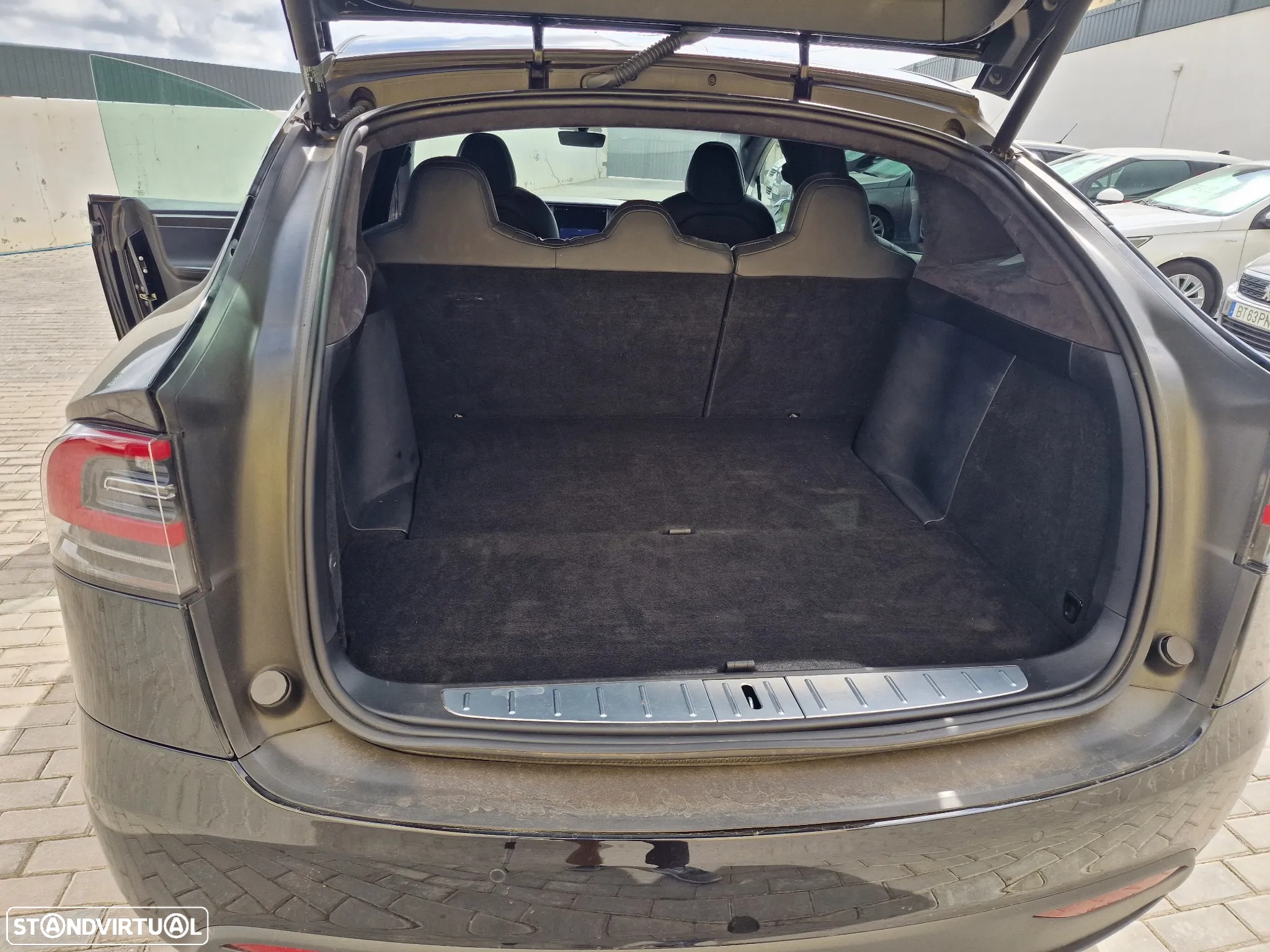 Tesla Model X Performance - 24