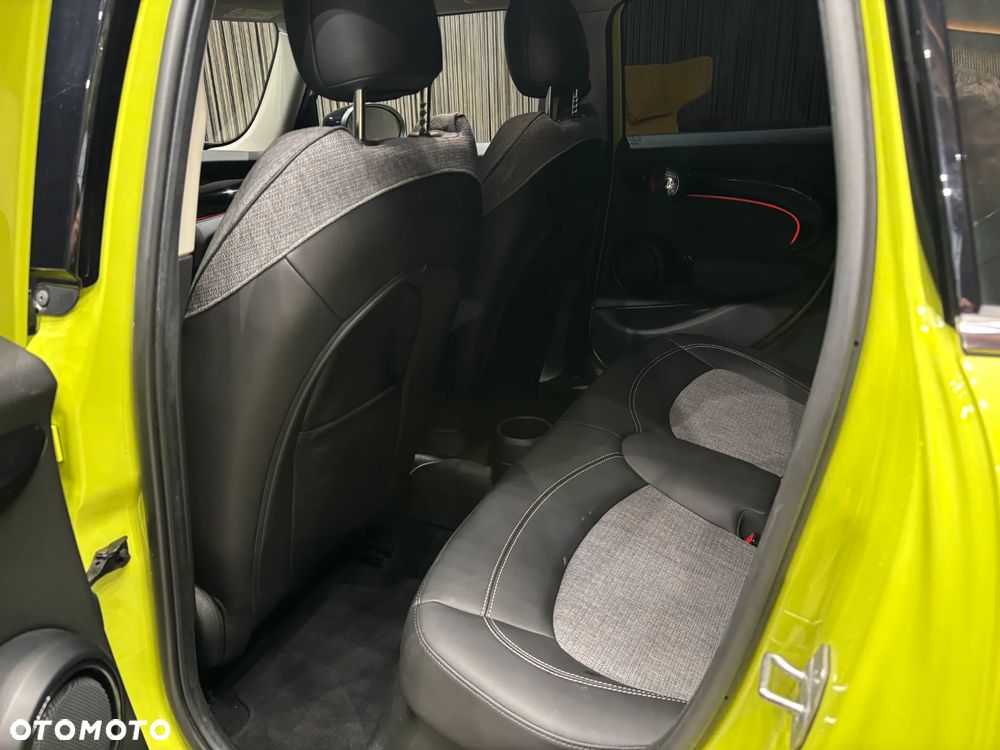 MINI Cooper Standard - 11