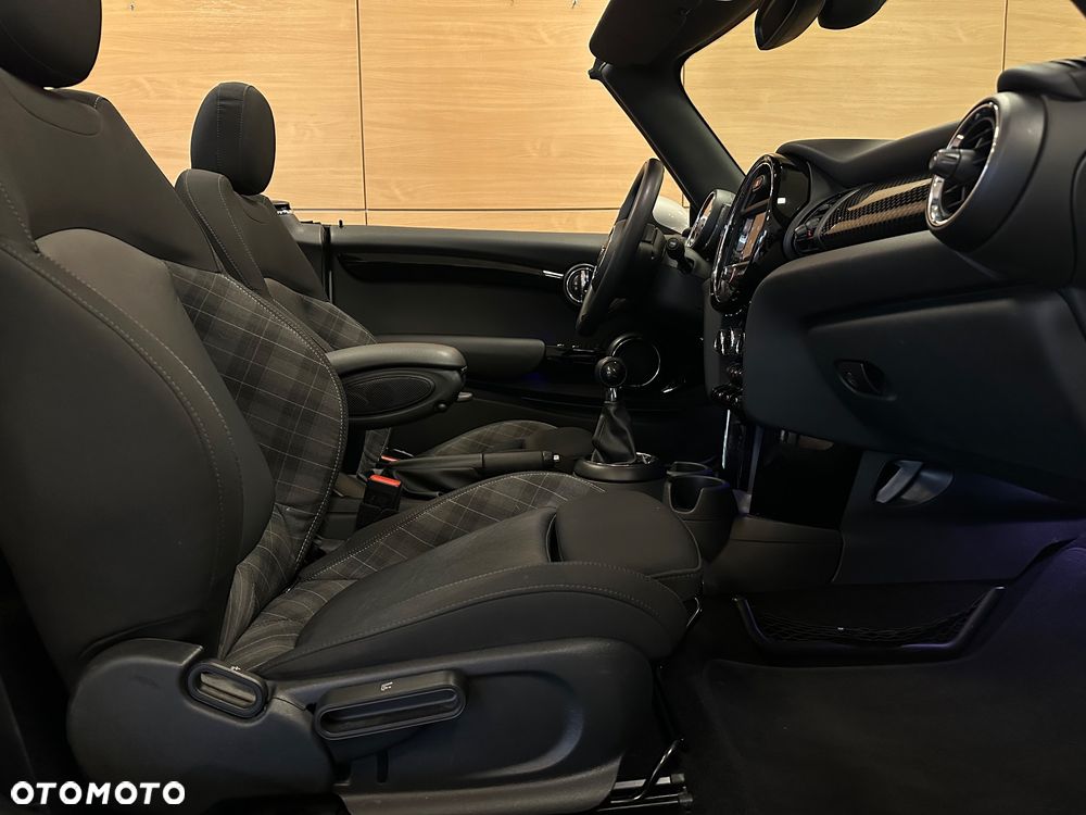 MINI Cooper S Sidewalk - 12