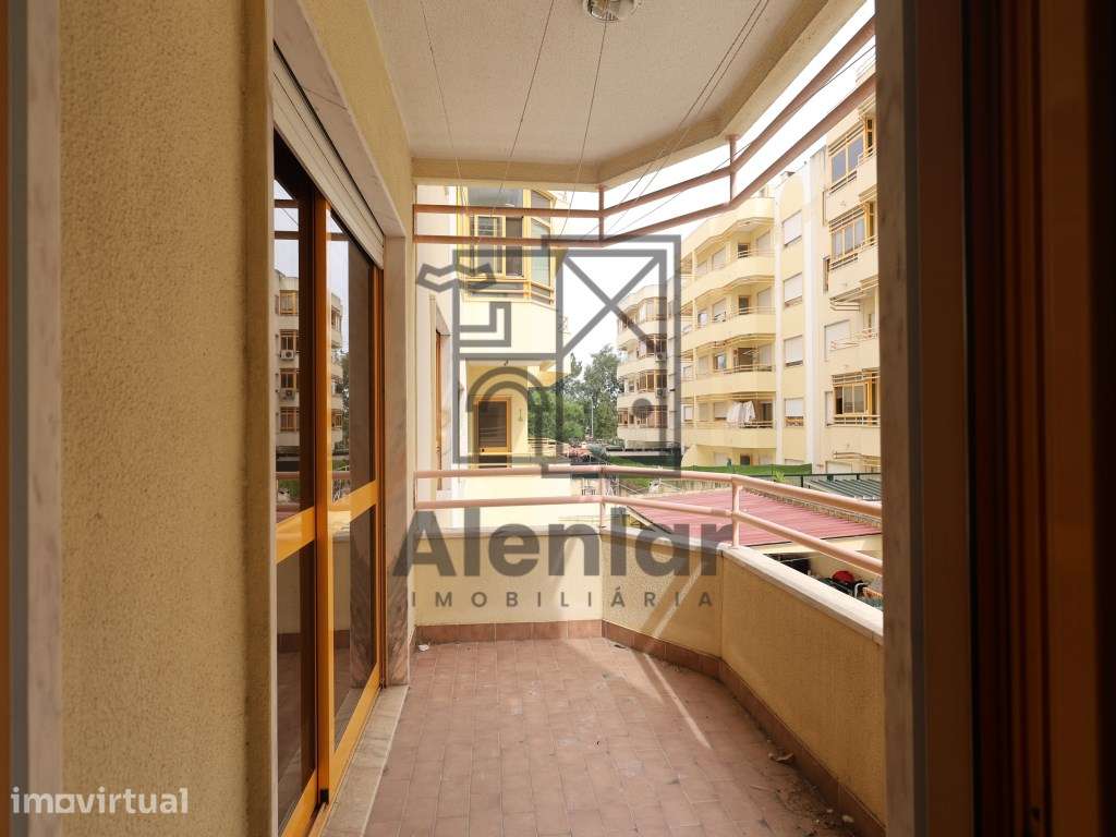 Apartamento T3 para Arrendamento - Castanheira do Ribatejo - Grande imagem: 4/25