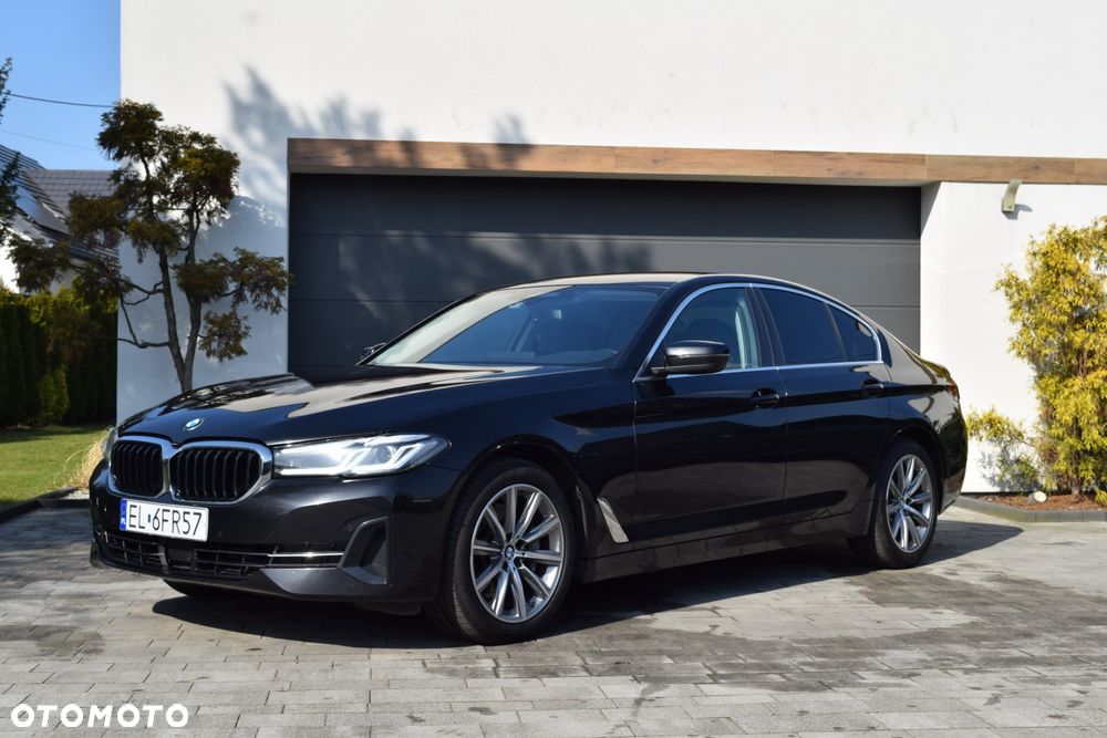 BMW Seria 5 530i xDrive M Sport Edition - 36