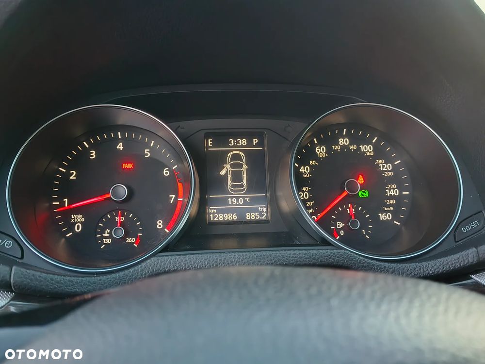 Volkswagen Passat - 9