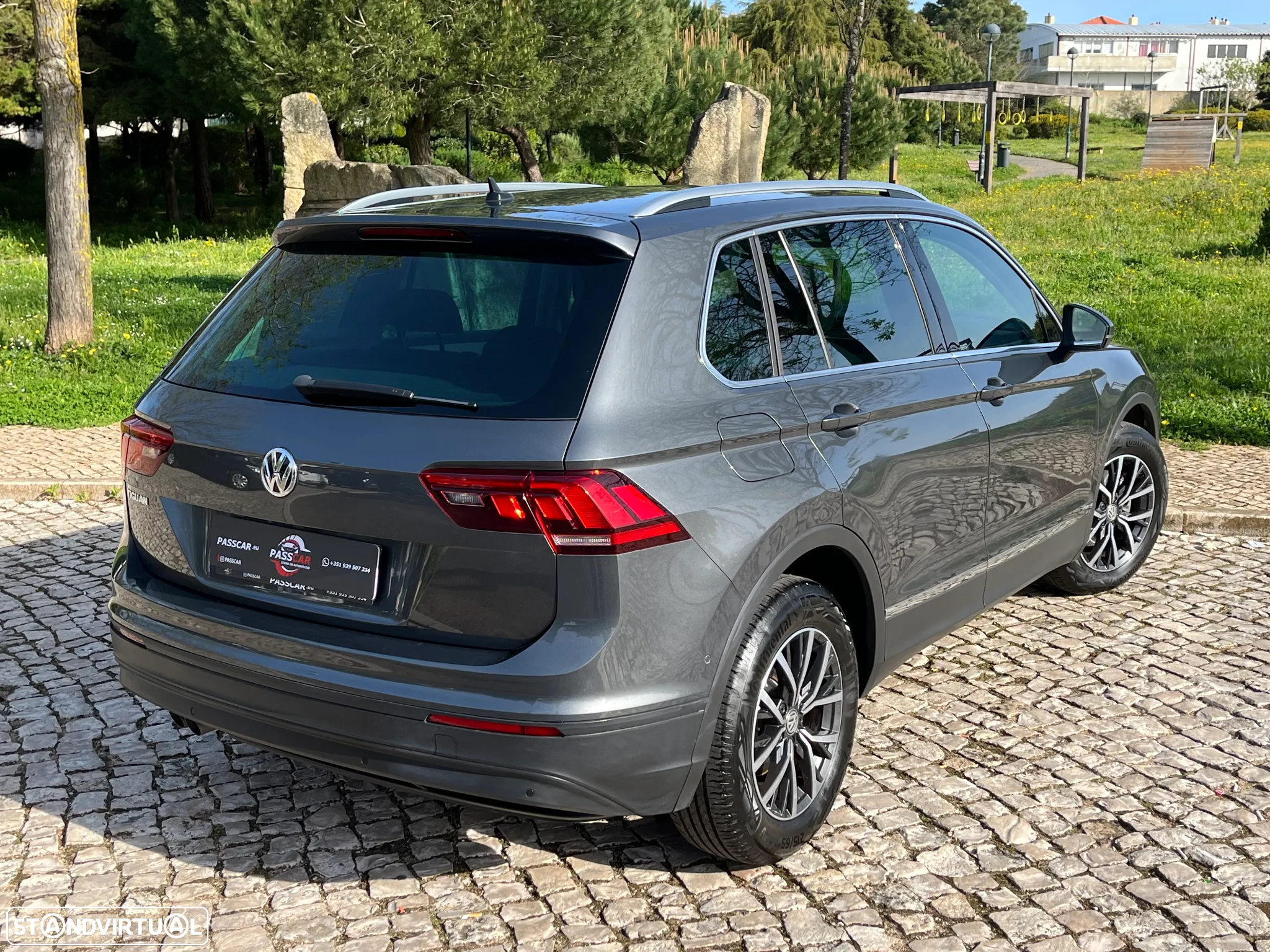 VW Tiguan 1.6 TDI Confortline - 4