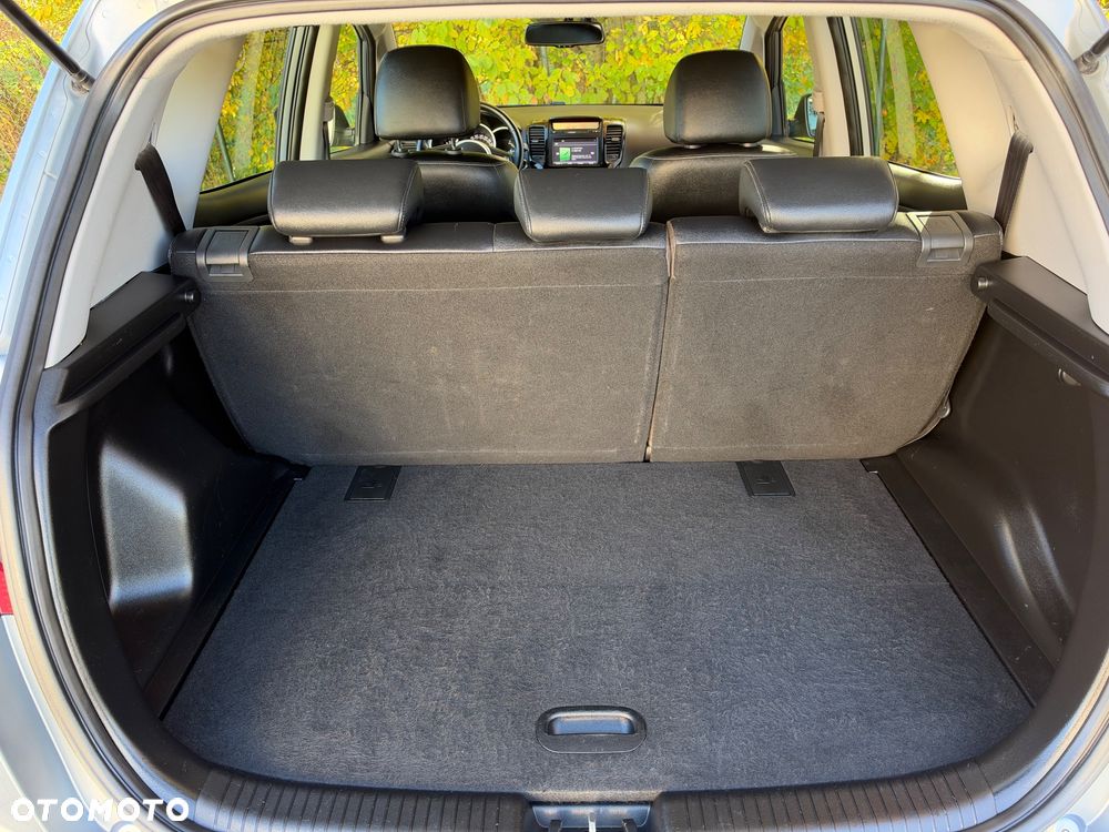 Kia Venga 1.6 CVVT Automatik Dream-Team Edition - 19