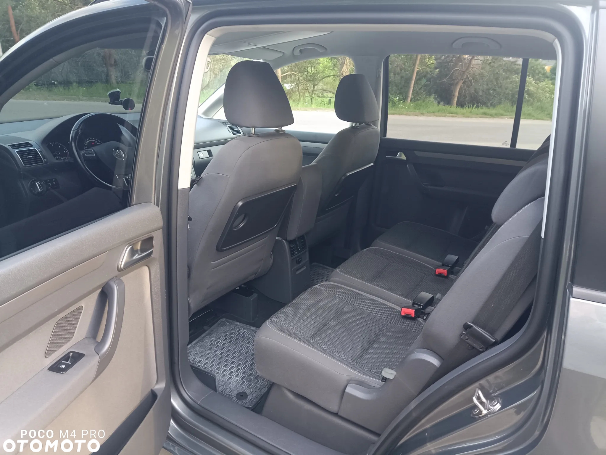 Volkswagen Touran 1.6 TDI DPF BlueMot Comfortline - 13