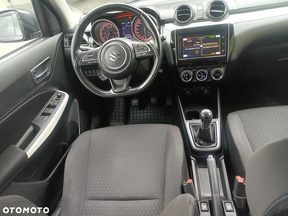 Suzuki Swift 1.2 SHVS Premium Plus - 8