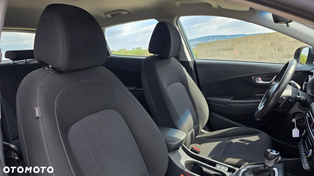 Hyundai Kona - 16