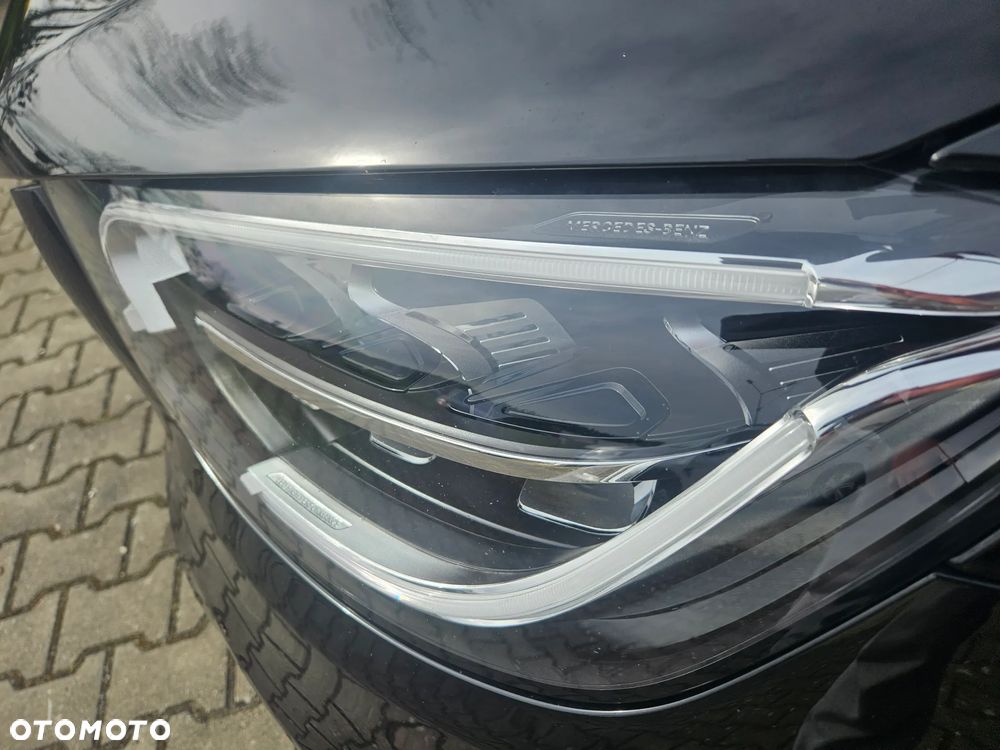 Mercedes-Benz GLC 300 e 4-Matic - 12