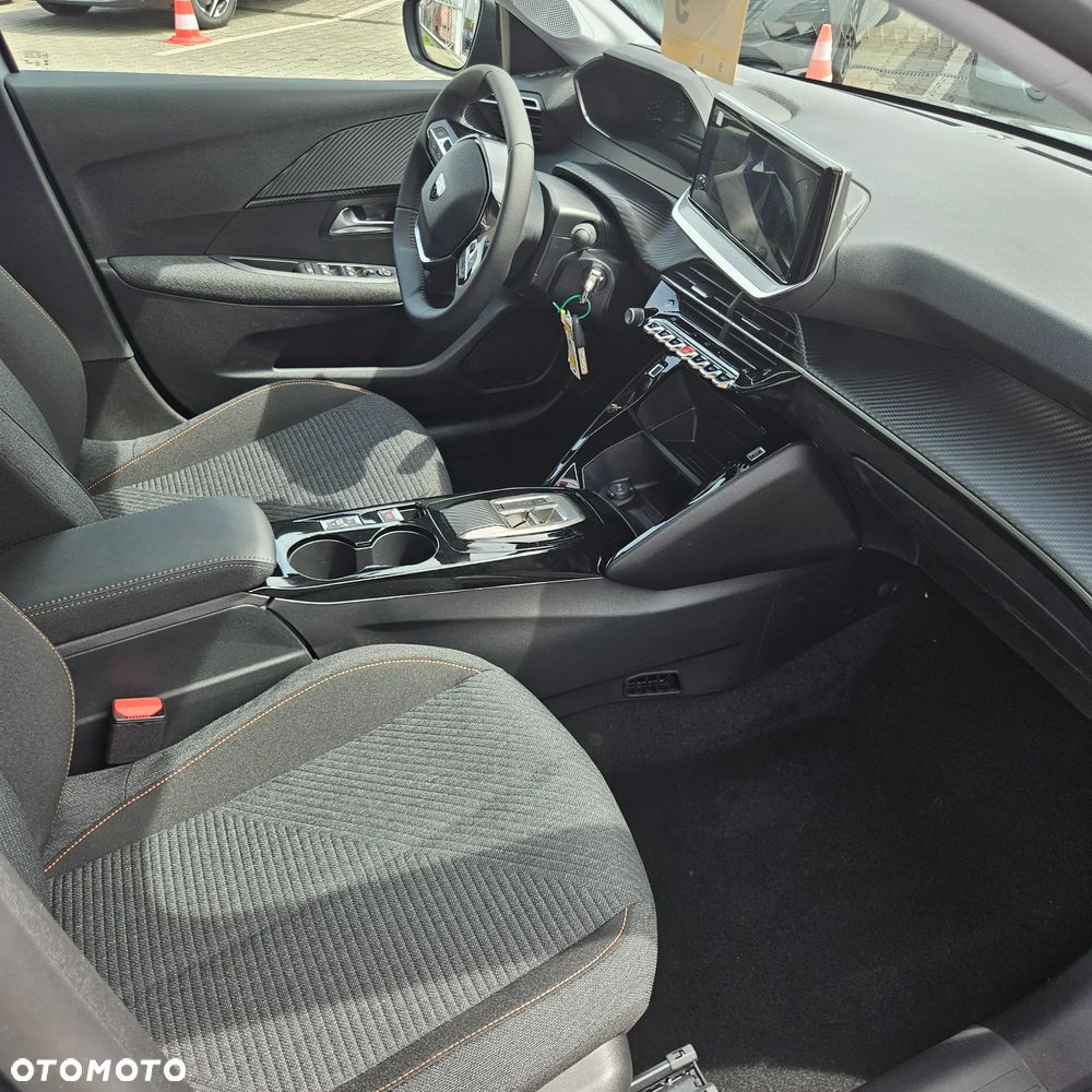 Peugeot 208 1.2 mHEV Business - 12