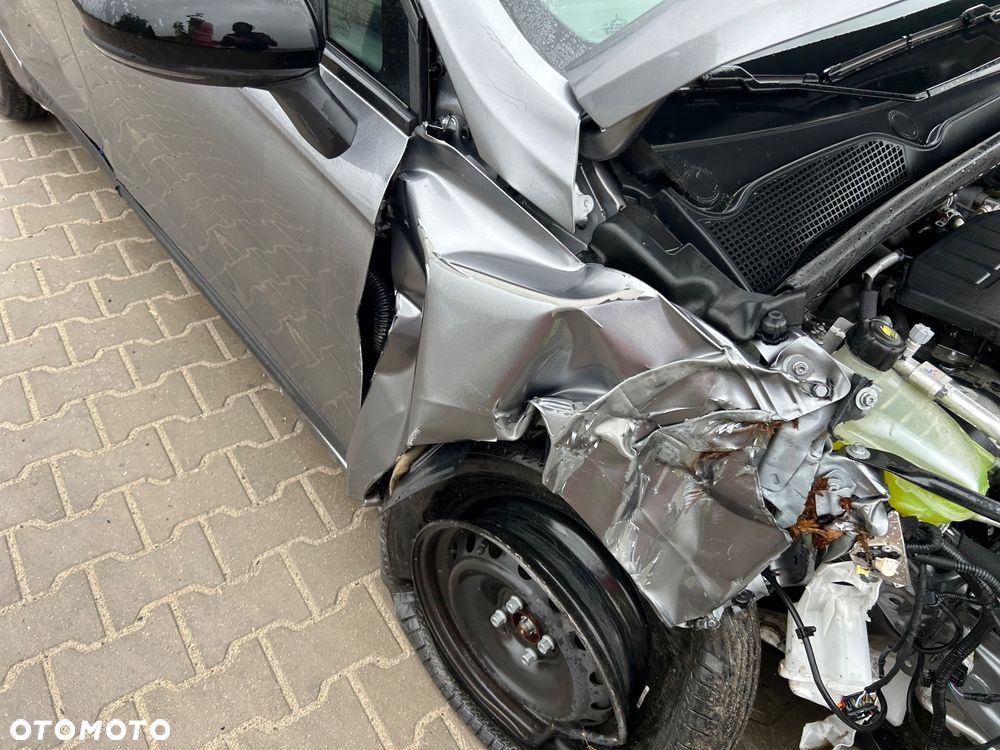 Renault Clio - 16