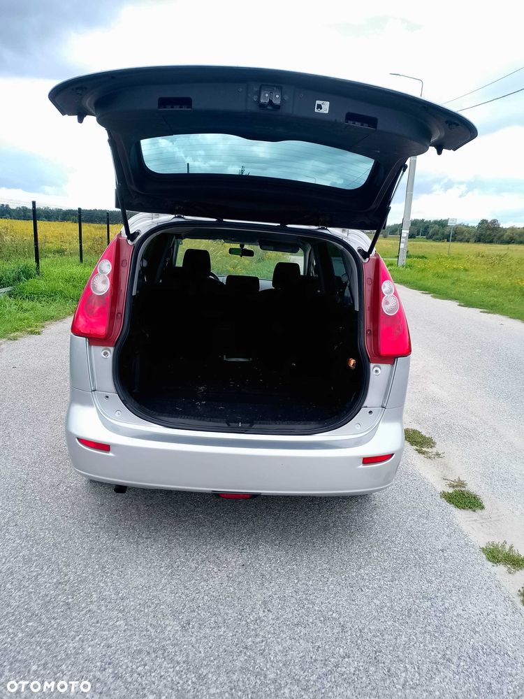 Mazda 5 - 5