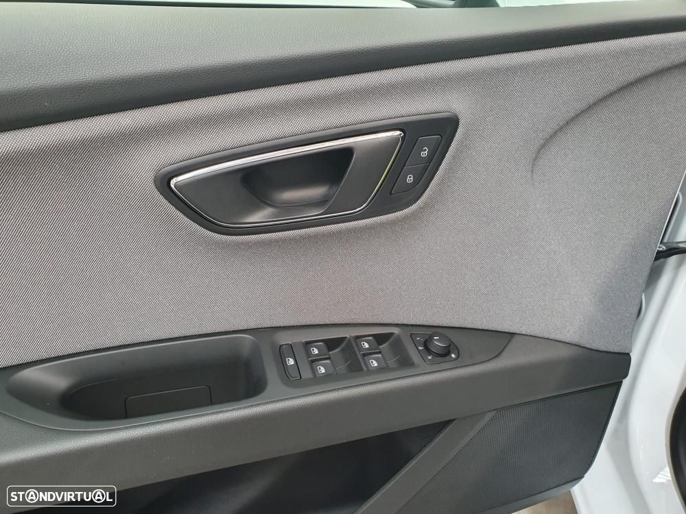 SEAT Leon 1.6 TDI Style S/S - 11