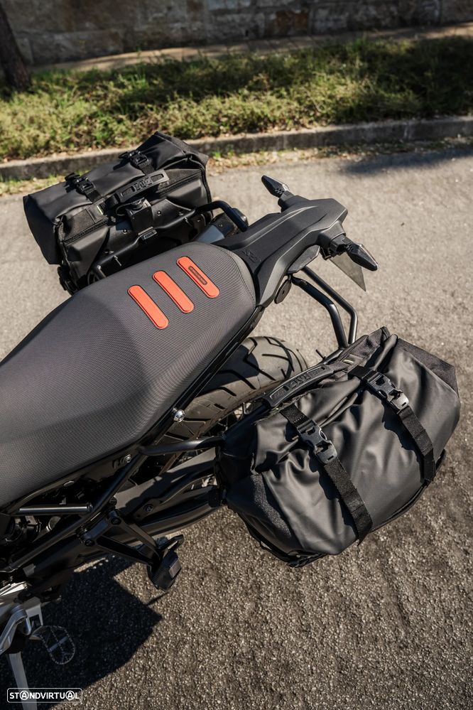 BMW F 900 GS Triple Black - 14
