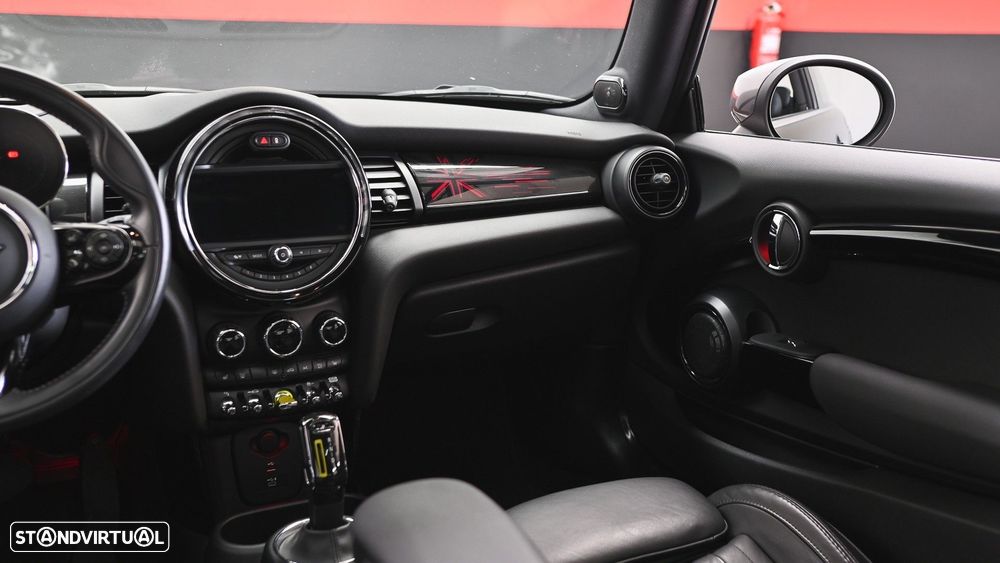 MINI 3 Portas Cooper SE Camden Edition - 57