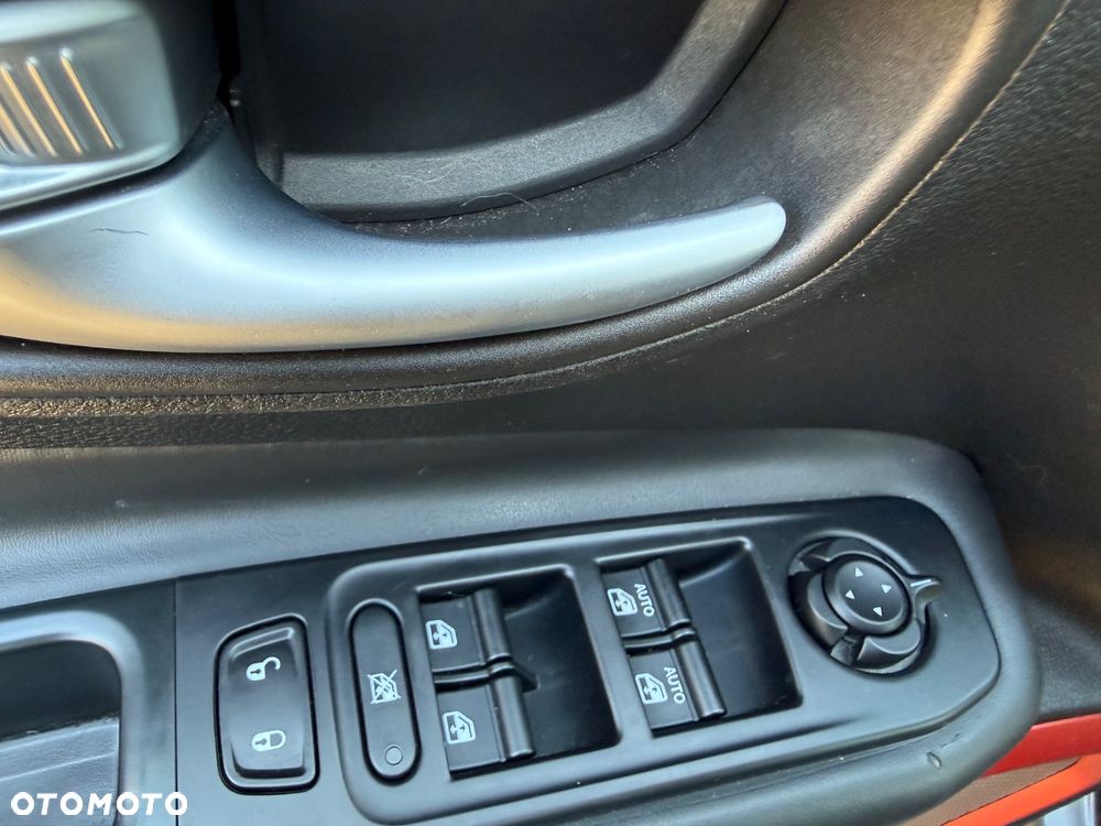 Jeep Renegade 1.3 GSE T4 Turbo Limited 4x4 S&S - 18