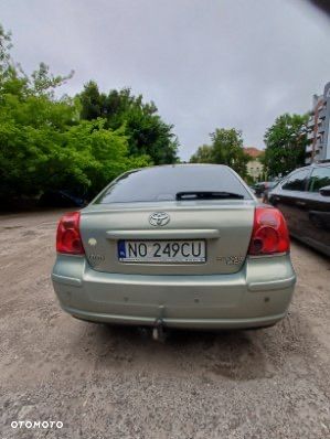 Toyota Avensis - 5