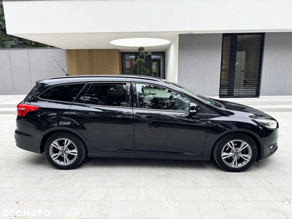 Ford Focus - 8
