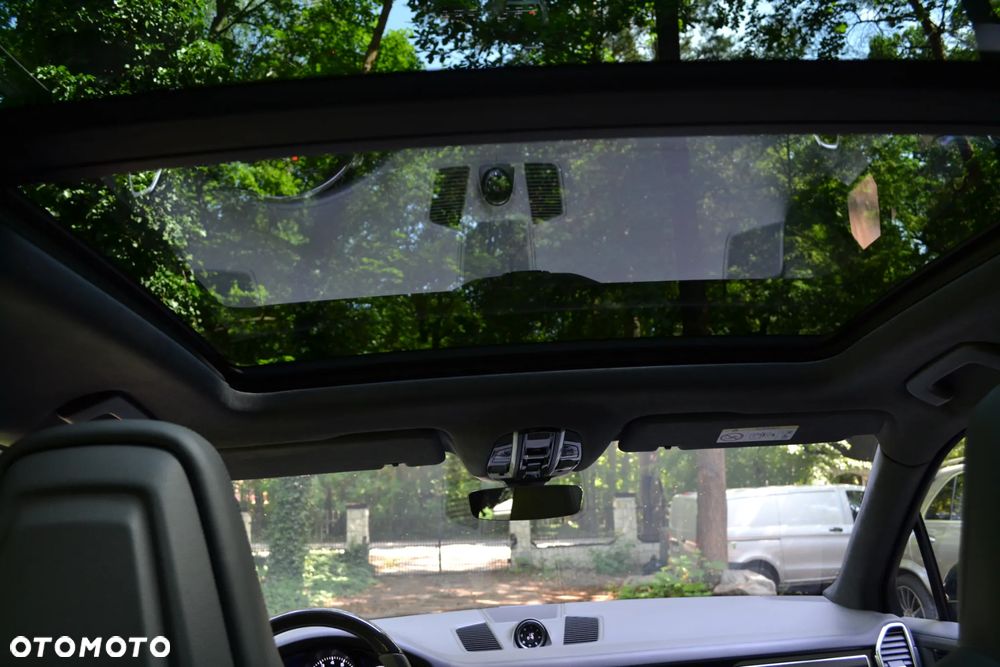 Porsche Cayenne E-Hybrid - 18