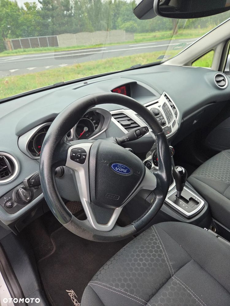 Ford Fiesta 1.4 Autom Titanium - 7