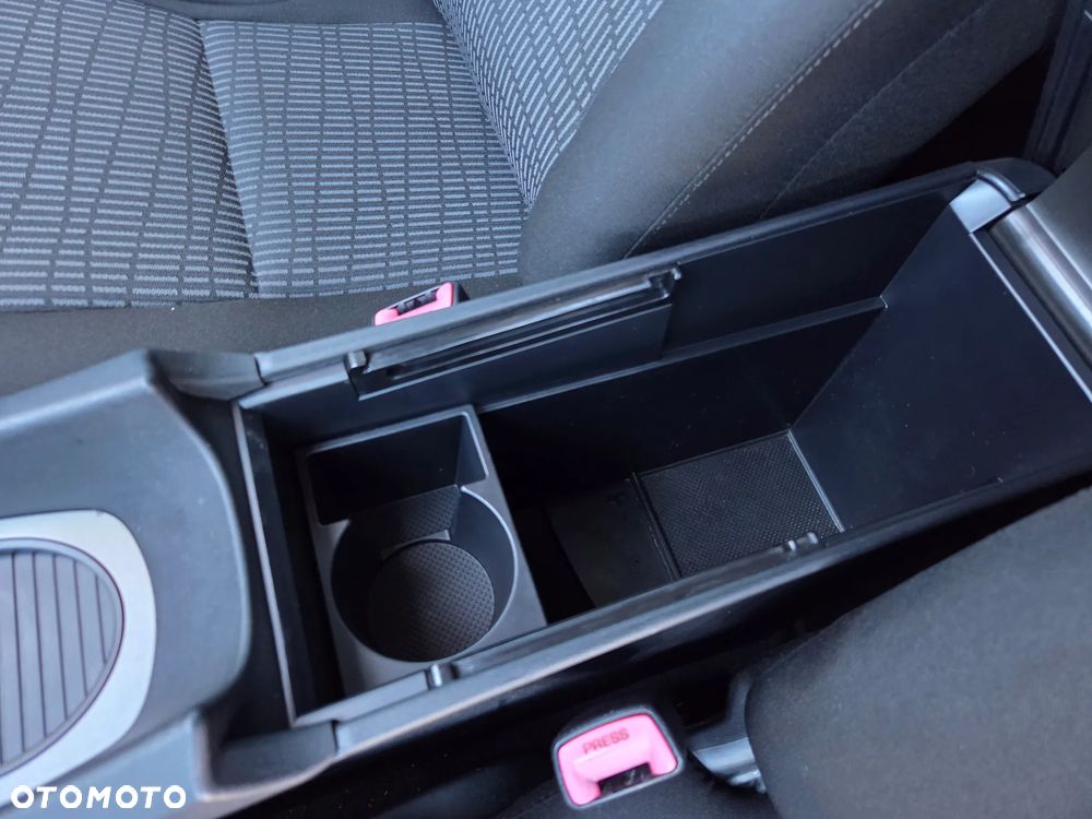 Toyota Avensis 1.6 Edition - 23