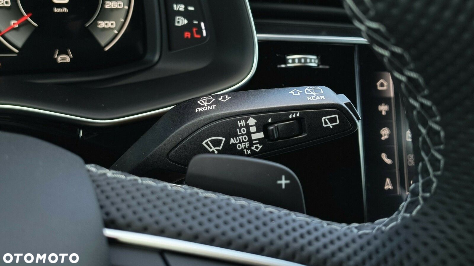 Audi Q8 - 25