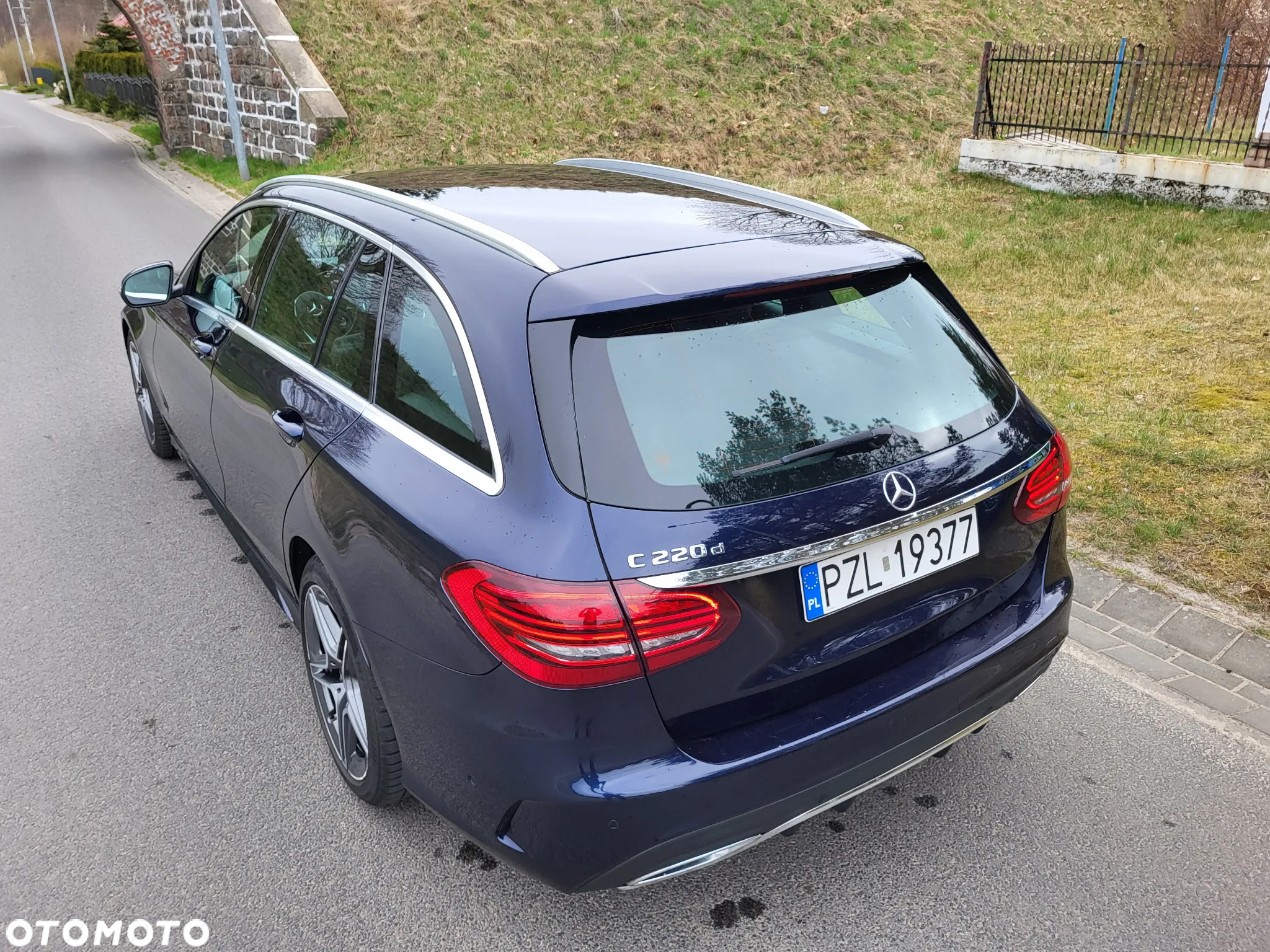 Mercedes-Benz Klasa C 220 d 4Matic 9G-TRONIC AMG Line - 12
