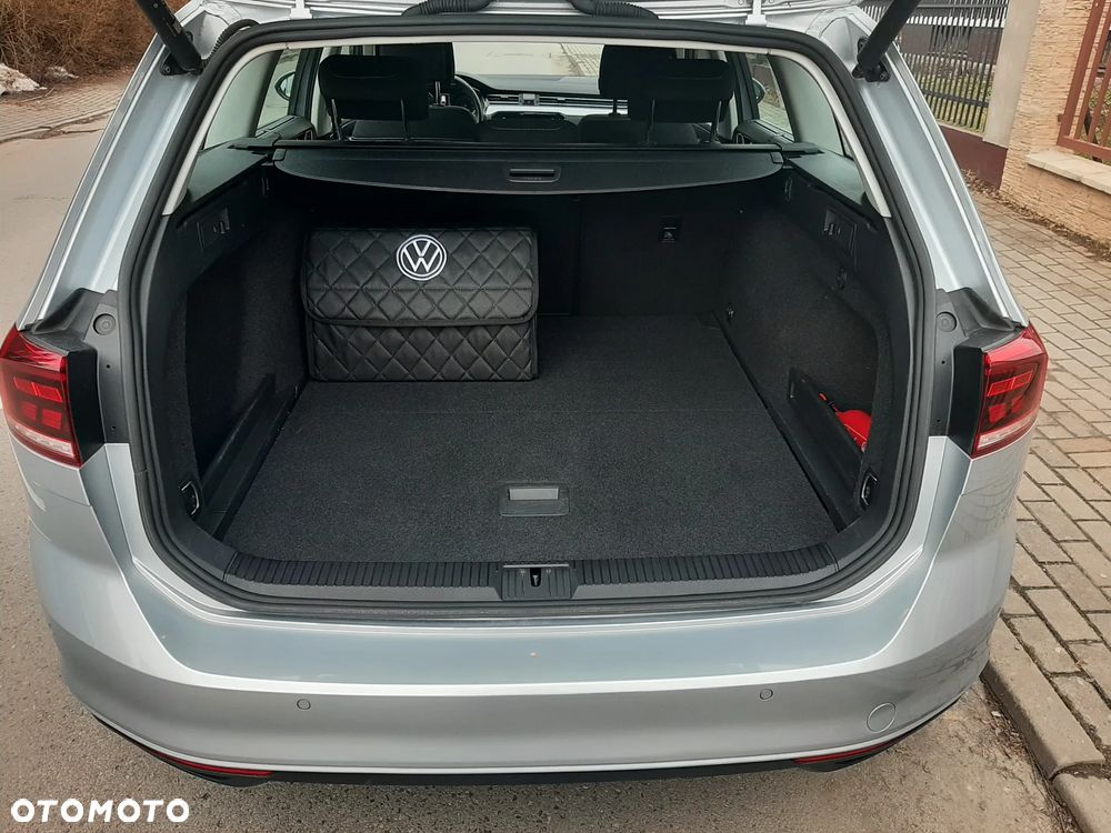 Volkswagen Passat Variant 2.0 TDI SCR DSG Business - 7