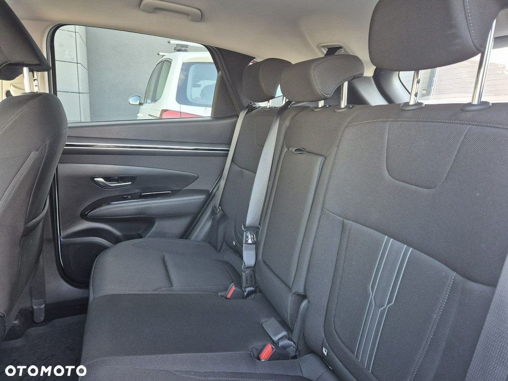 Hyundai Tucson 1.6 T-GDi HEV Smart 2WD - 29