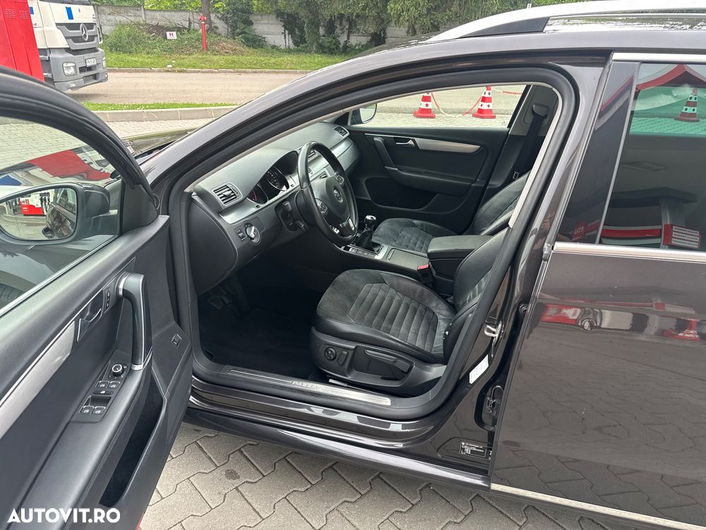 Volkswagen Passat 2.0 TDI BlueMotion Technology DPF Highline - 8