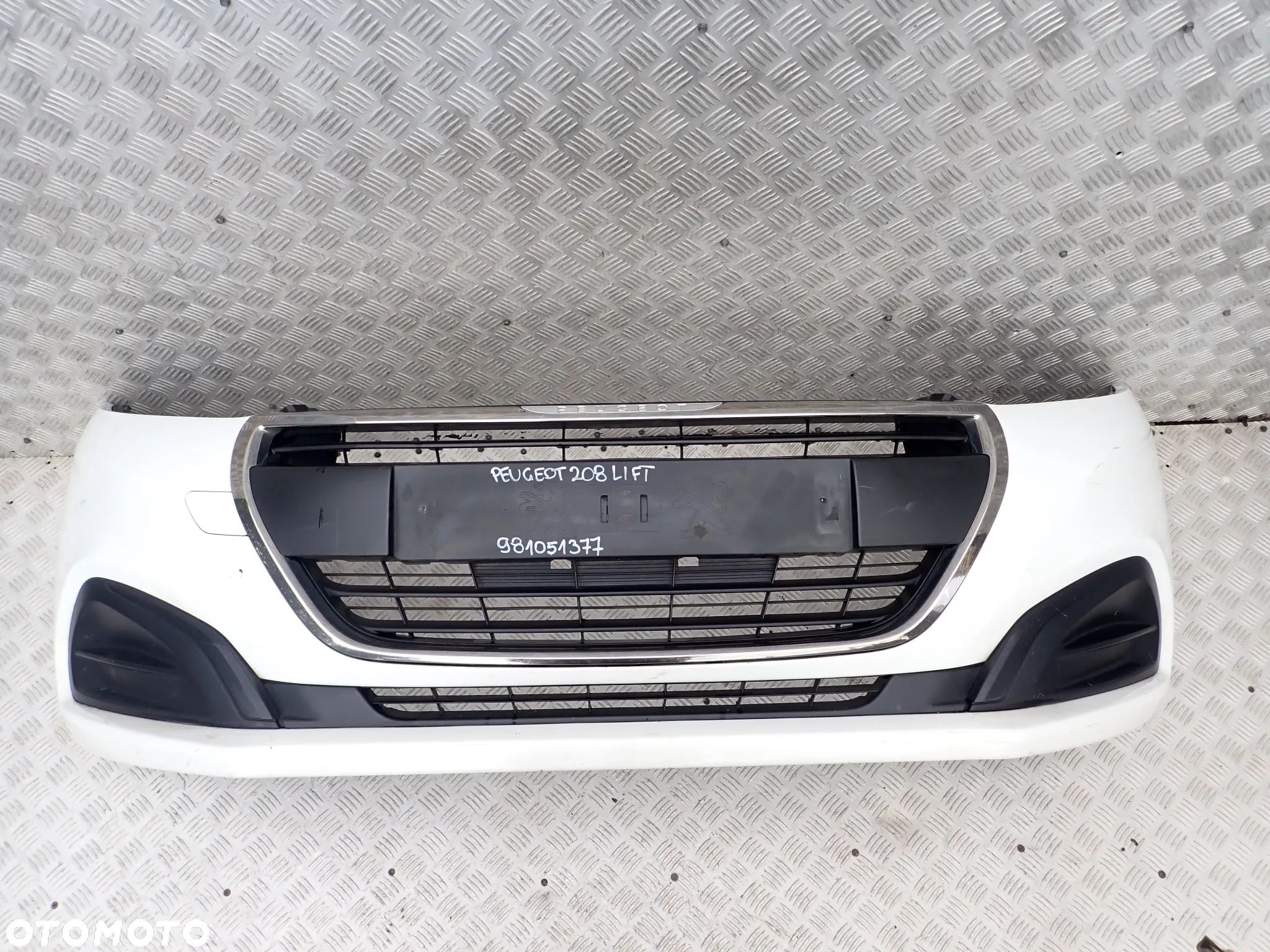 ZDERZAK PRZÓD PEUGEOT 208 LIFT  981051377 - 1