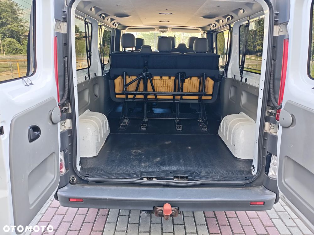 Opel Vivaro - 15