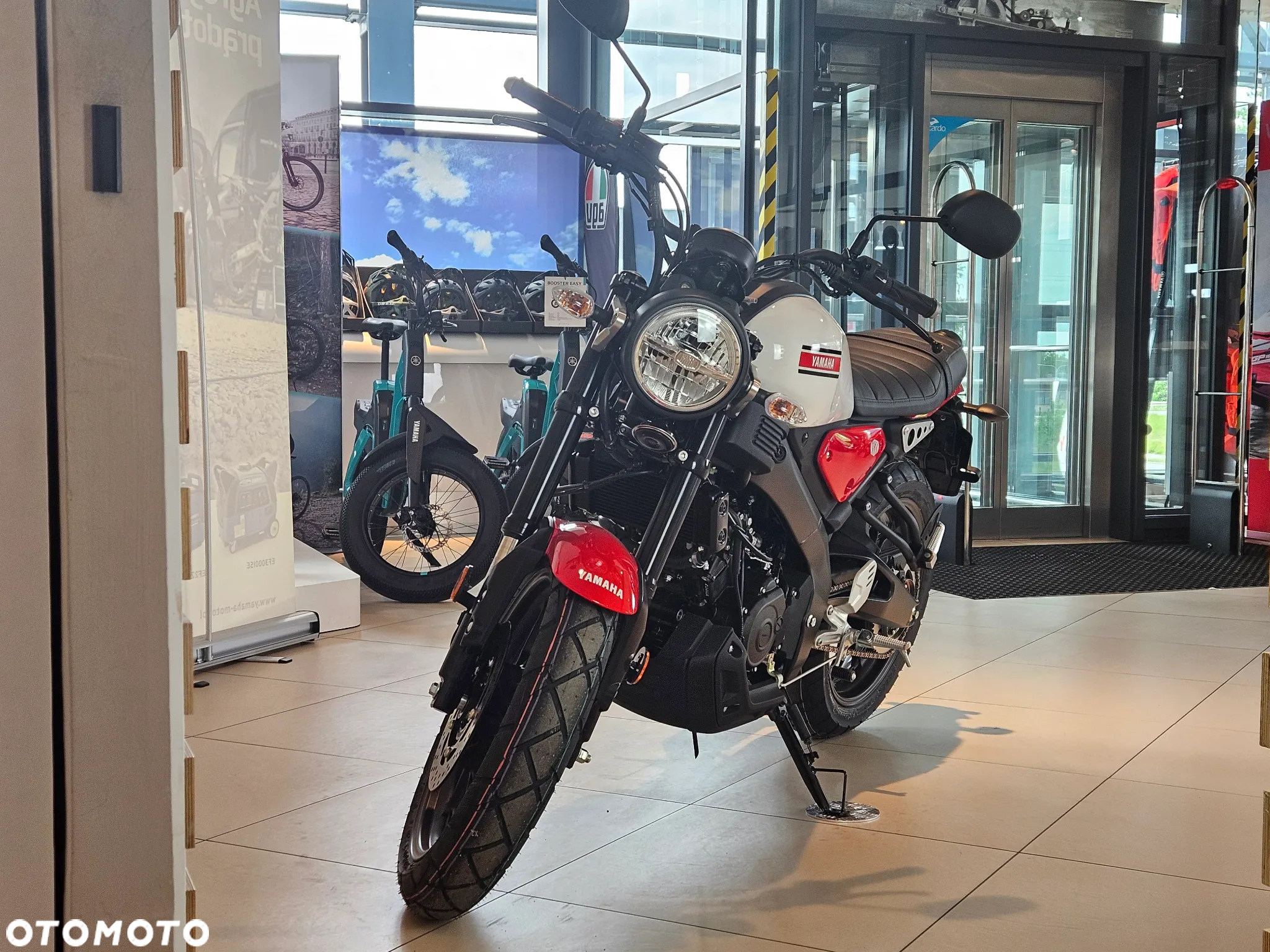 Yamaha XSR - 17