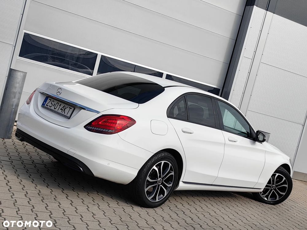 Mercedes-Benz Klasa C 220 d 4MATIC 9G-TRONIC - 4