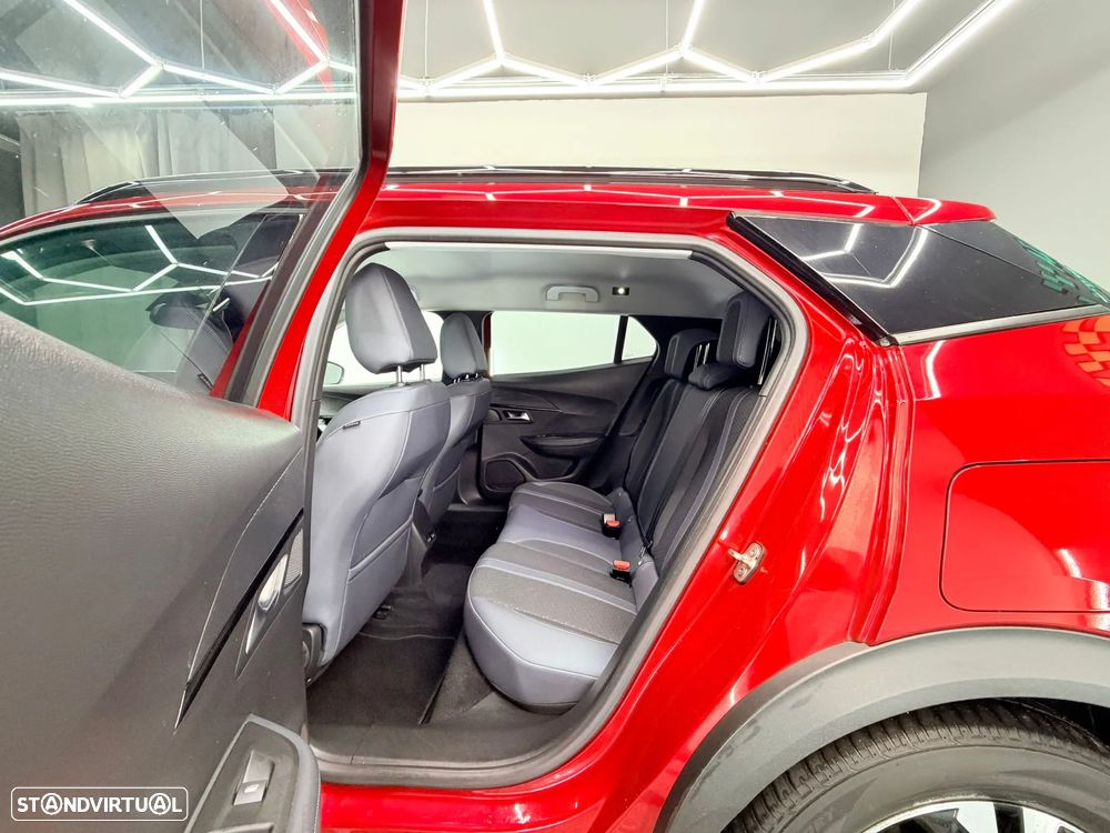 Peugeot e-2008 50 kWh Allure - 8