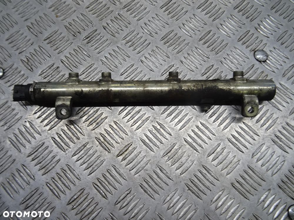 BMW X1 E84 LIFT 12-15 18I LISTWA WTRYSKOWA 5801386699 - 1