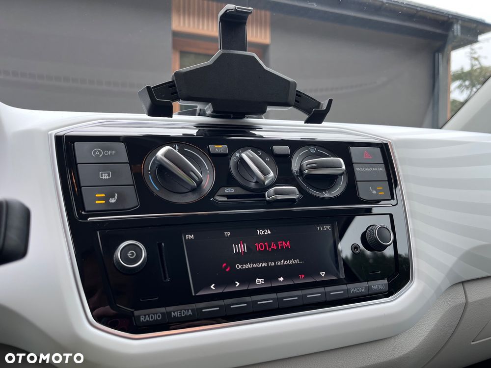 Volkswagen up! 1.0 beats - 27