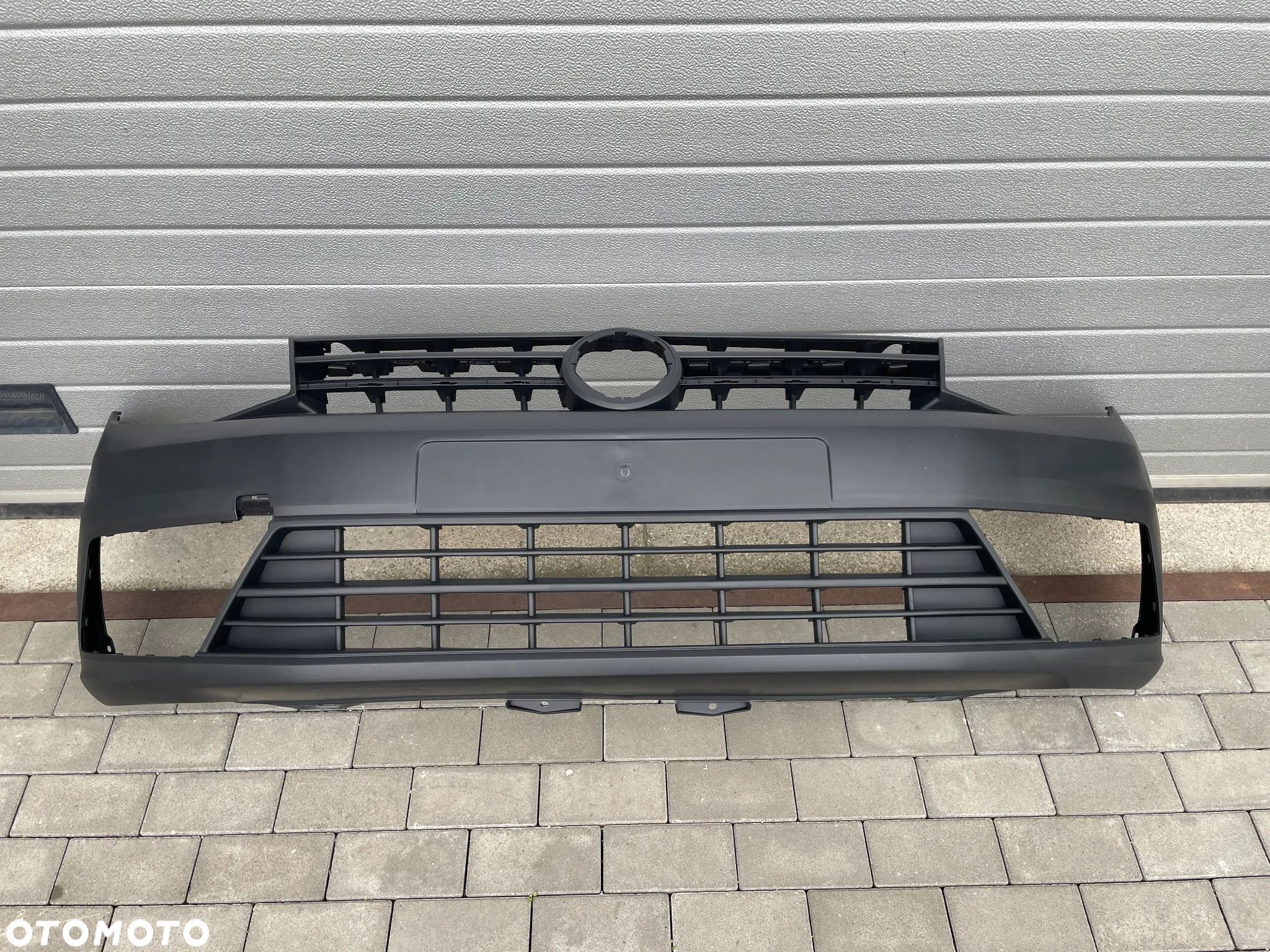 ZDERZAK PRZEDNI VW CADDY IV  2015-2020 - NOWY CZARNY - 1