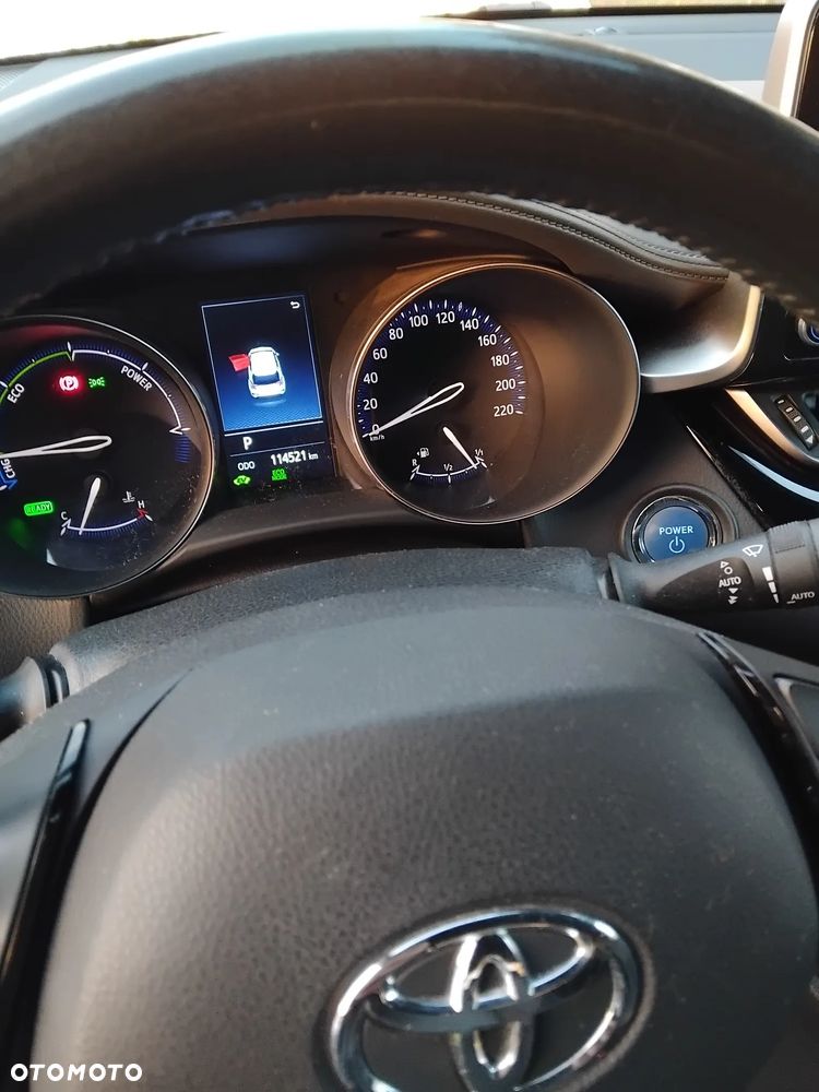 Toyota C-HR - 16