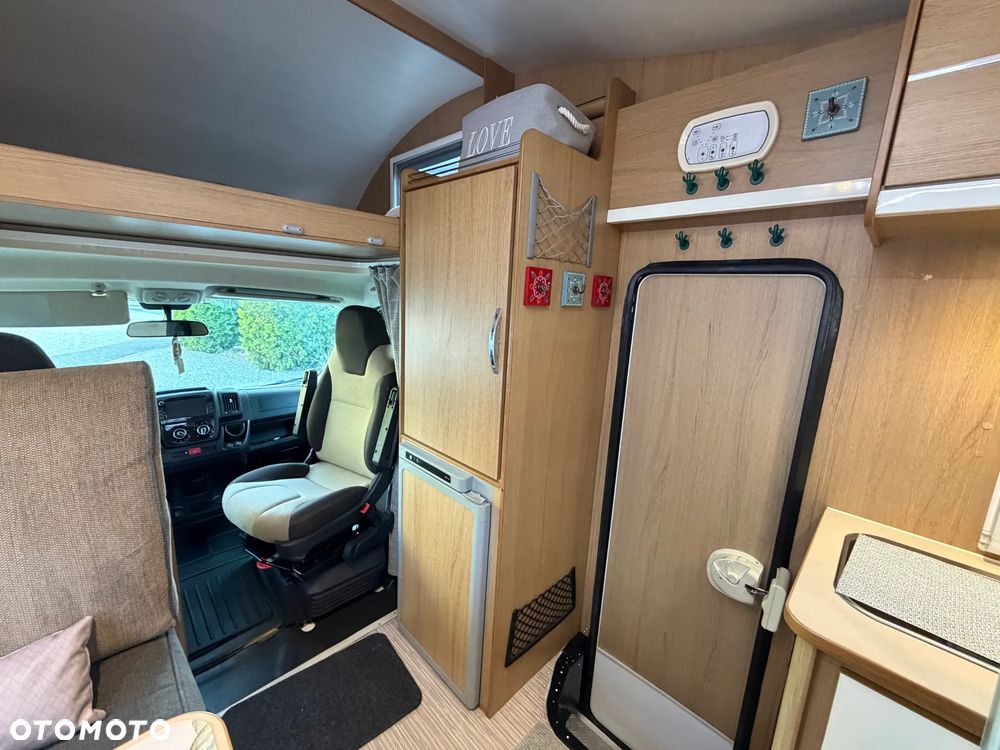 Hobby Kamper,camper I właściciel garażowany 6-osób - 5