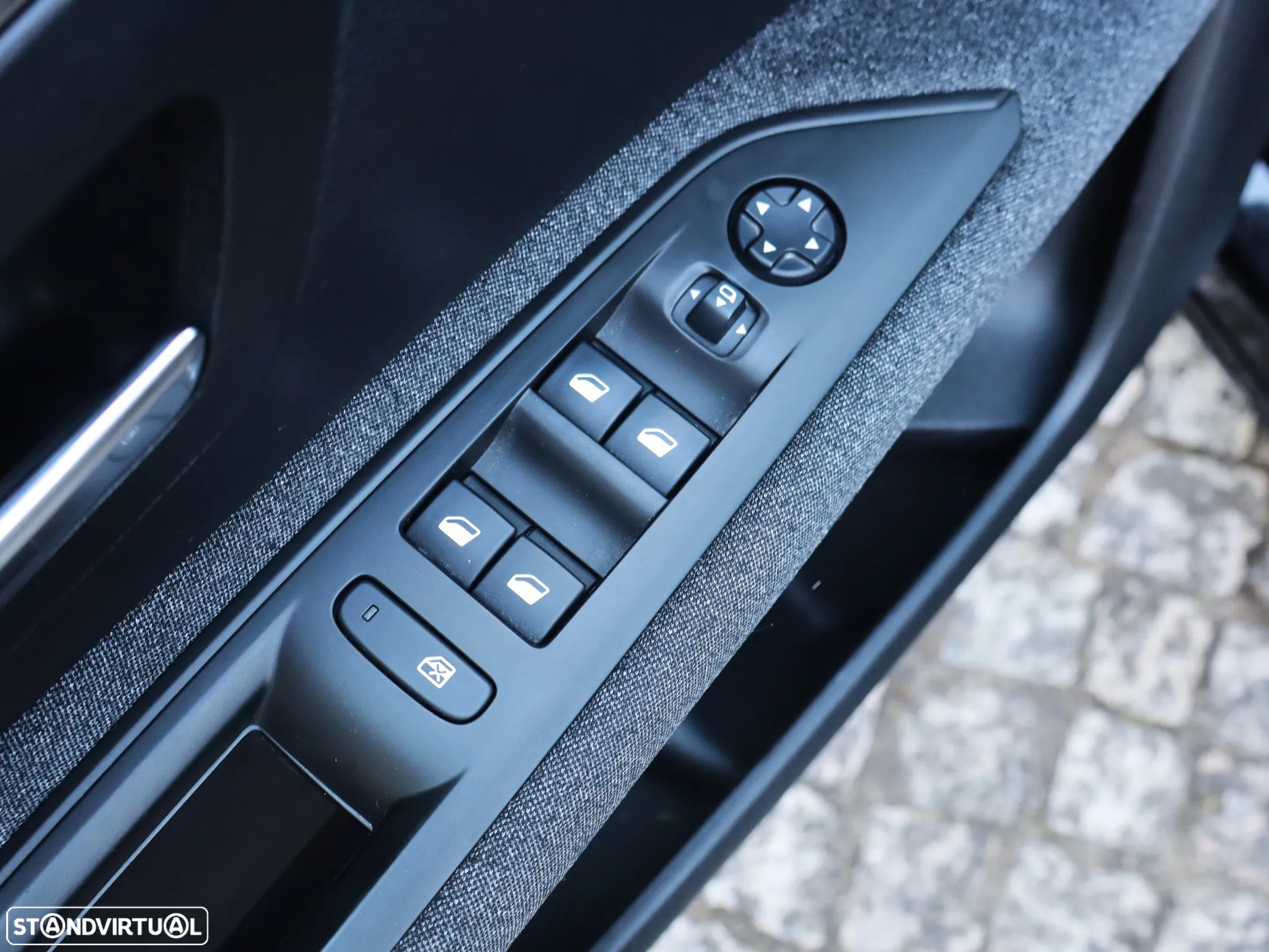 Peugeot 3008 1.5 BlueHDi Allure EAT8 - 29