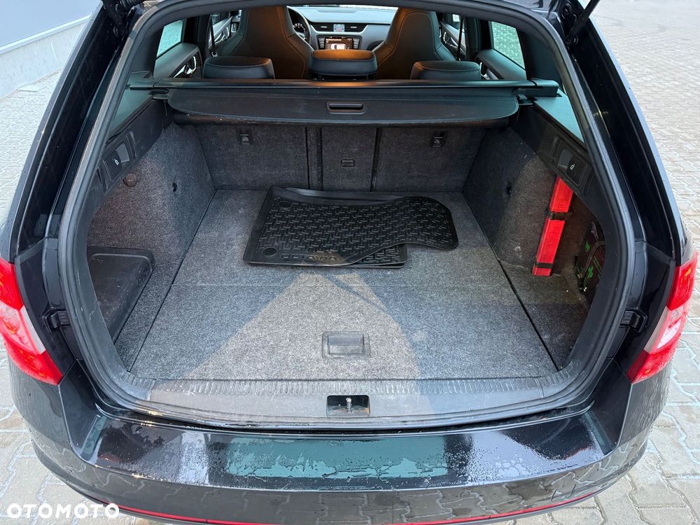 Skoda Octavia 2.0 TDI (Green tec) RS - 21