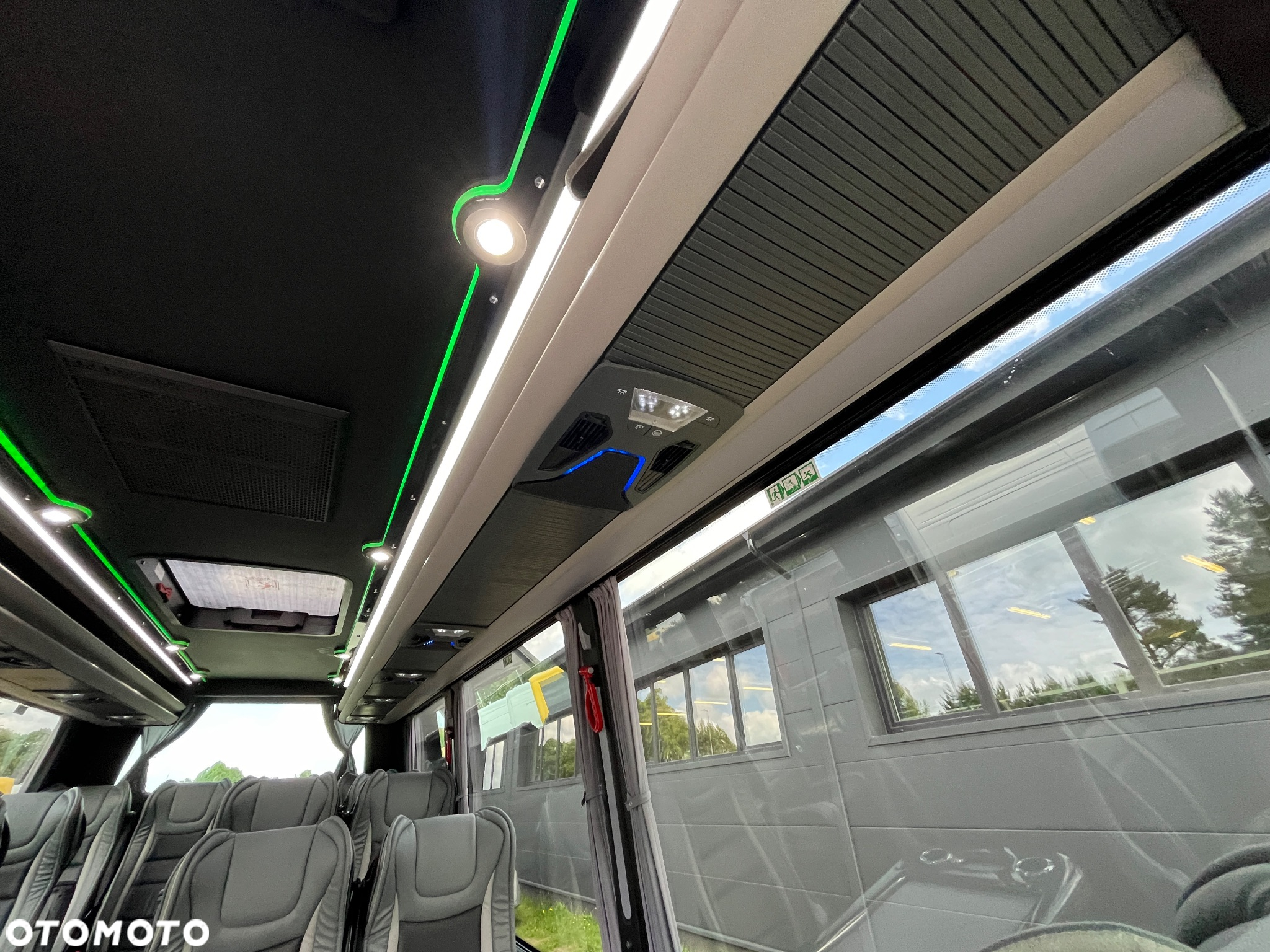 Mercedes-Benz Sprinter 519 - 21